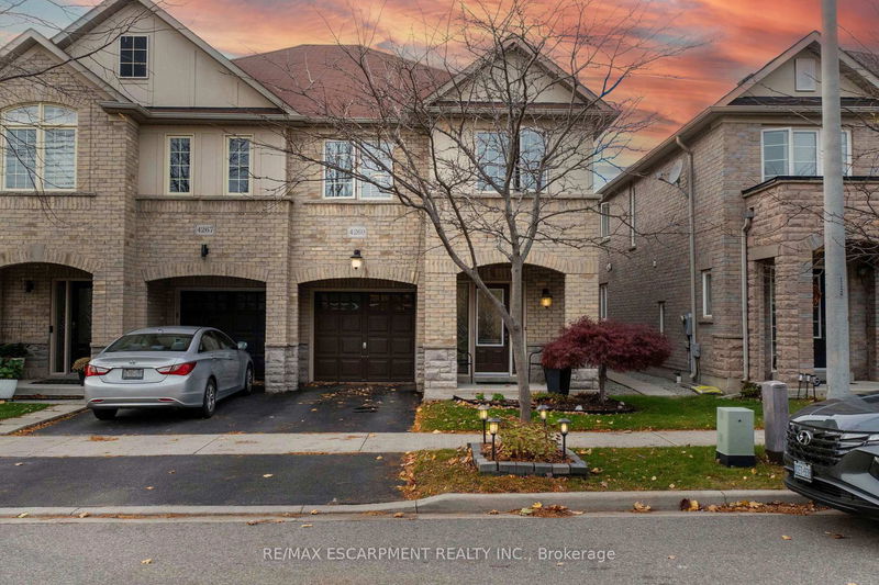 home for sale on 4269 Murvel Avenue
