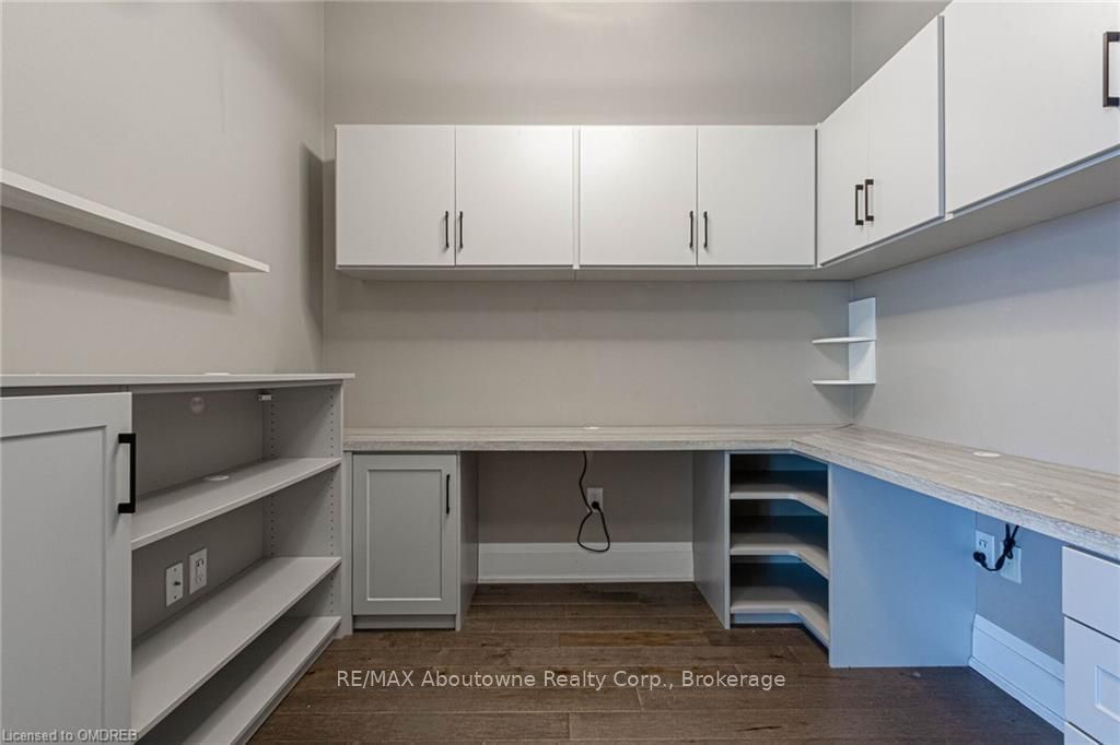 2470 PRINCE MICHAEL Drive, Unit PH03 - Photo 8