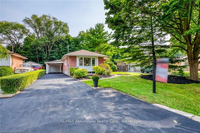 Lower - 255 WELDON Avenue