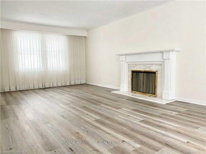 1268 CLEAVER Dr, Oakville, L6J 1W3 | Image 2