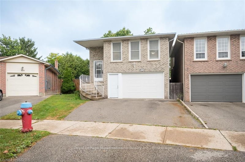 home for sale on 577 HAYWARD Crescent