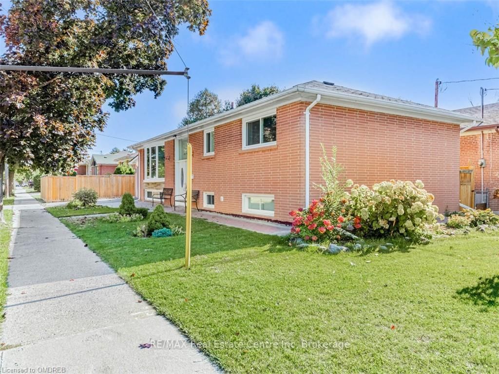 Listing Image 4