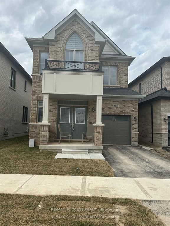 home for lease on 605 Etheridge Avenue W