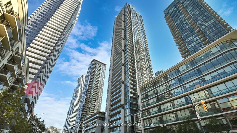 4070 Confederation Pkwy #LPH4, Mississauga, Ontario (MLS W10405038)