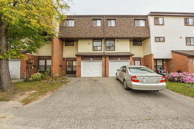 Townhouse for sale at 7-180 mississauga valley Boulevard, Mississauga, Mississauga Valleys, L5A 3M2 - MLS: W10405341