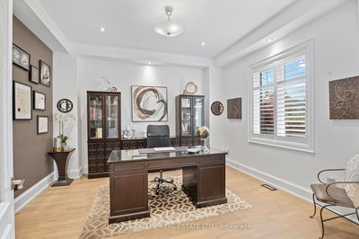 6855 Second Line, Mississauga - Meadowvale Village image-0-4