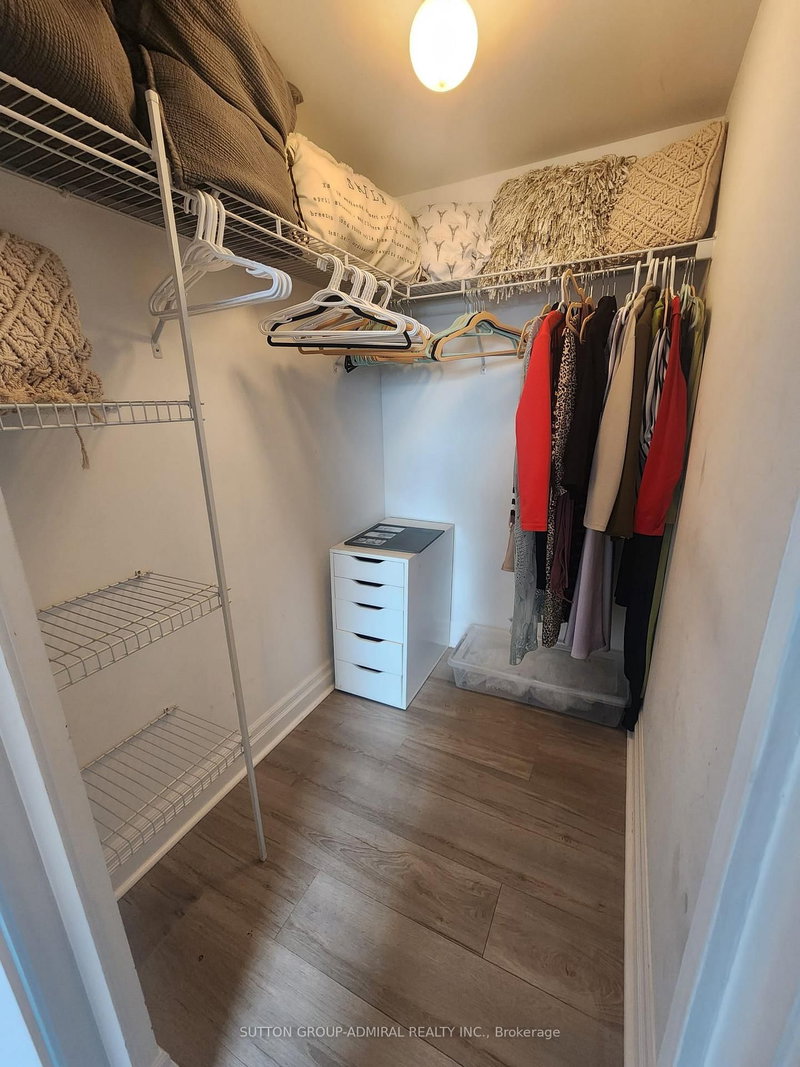 707 - 215 Queen St E, Brampton, L6Y 1M6 | Image 3