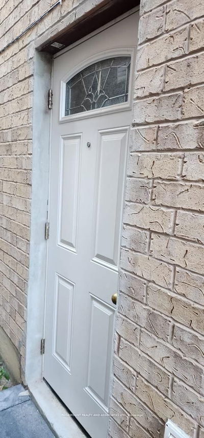76 Sewells Lane, Brampton - Fletcher's Meadow image-0-1