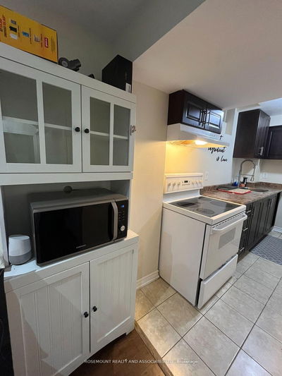 76 Sewells Lane, Brampton - Fletcher's Meadow image-0-4