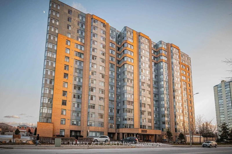 Unit 712 — 300 Webb Dr, Mississauga - City Centre image-0-0