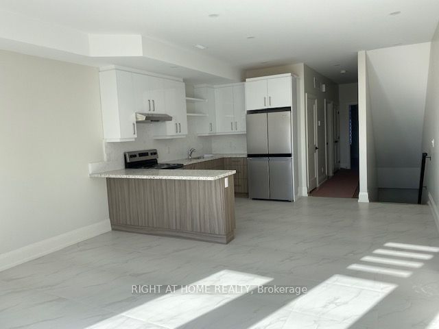 Semi-Detached House leased at Apt 2-346 caledonia Road, Toronto, Caledonia-Fairbank, M6E 4T6 - MLS: W10407680