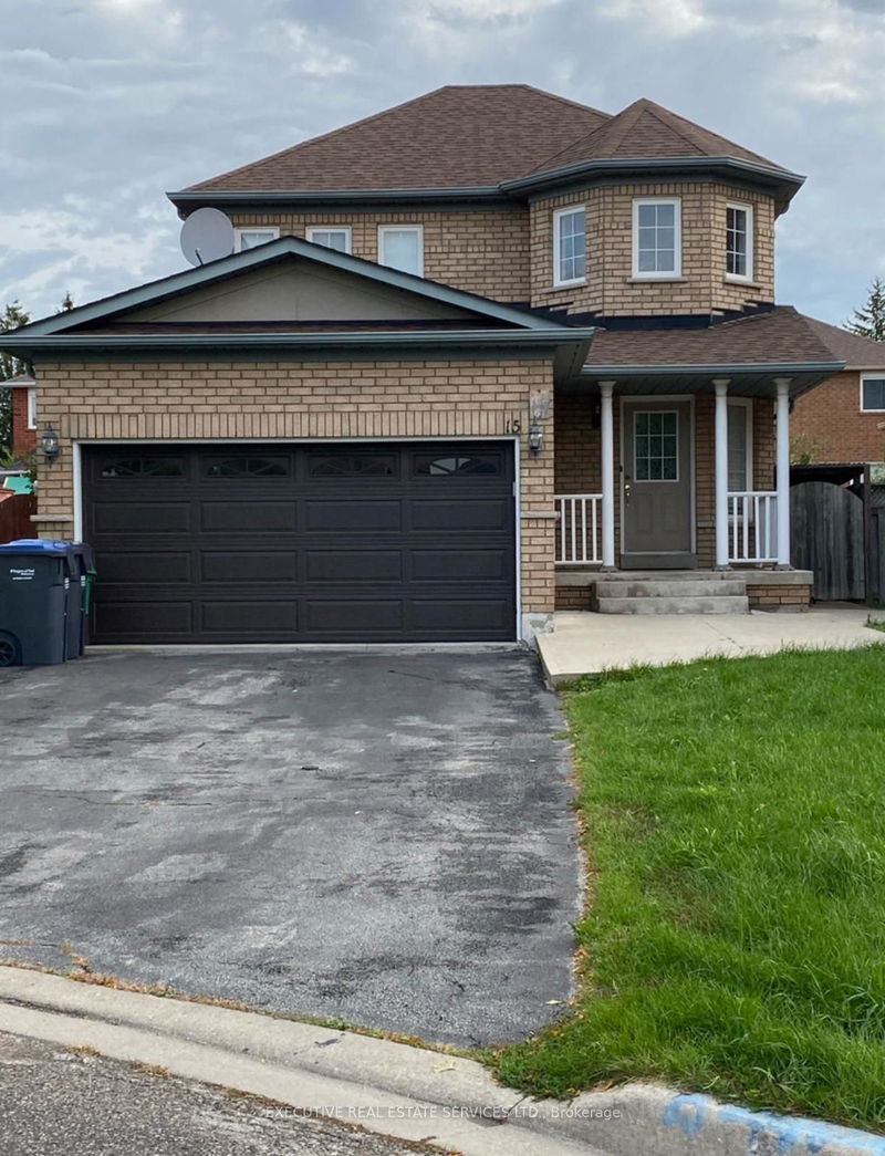 home for lease on 15 Woodsmere Court