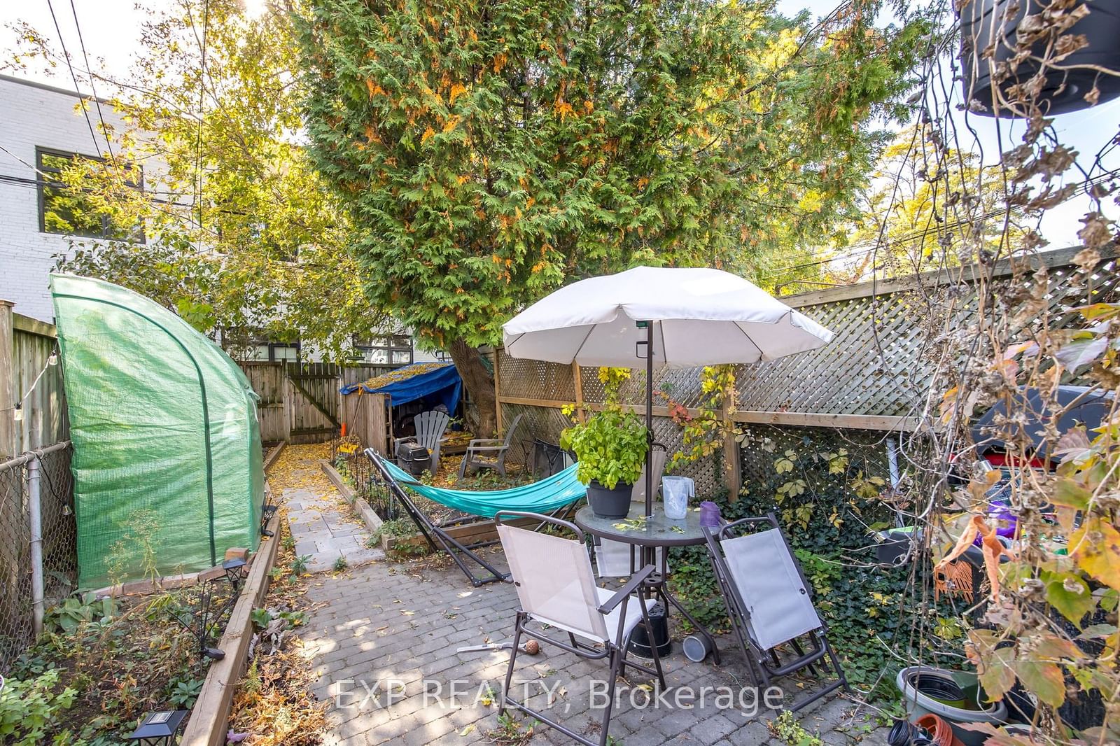 Listing Image 6