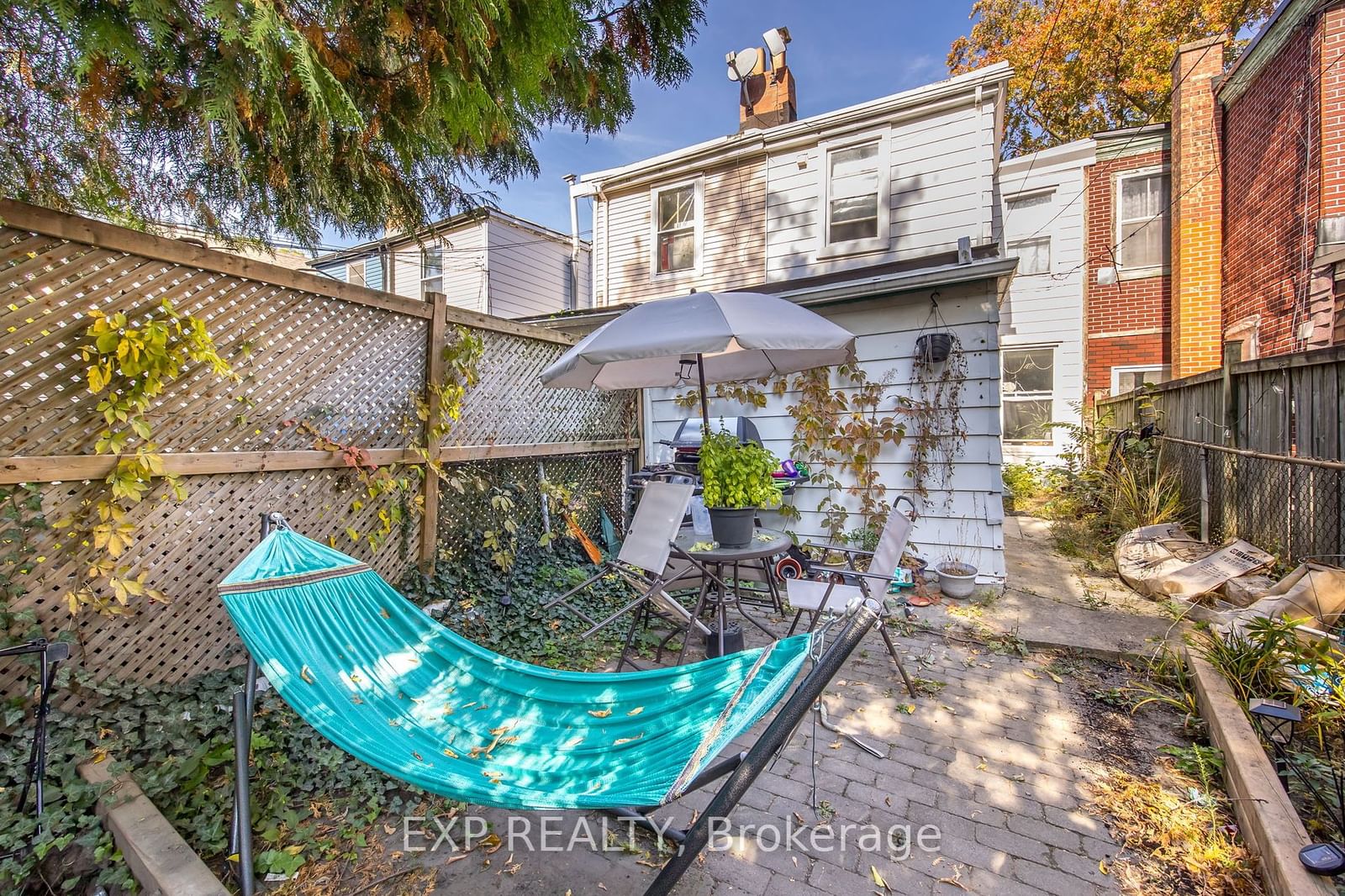 Listing Image 8