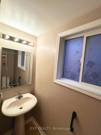 Unit #UPPER — 718 Irving Terrace — photo 4