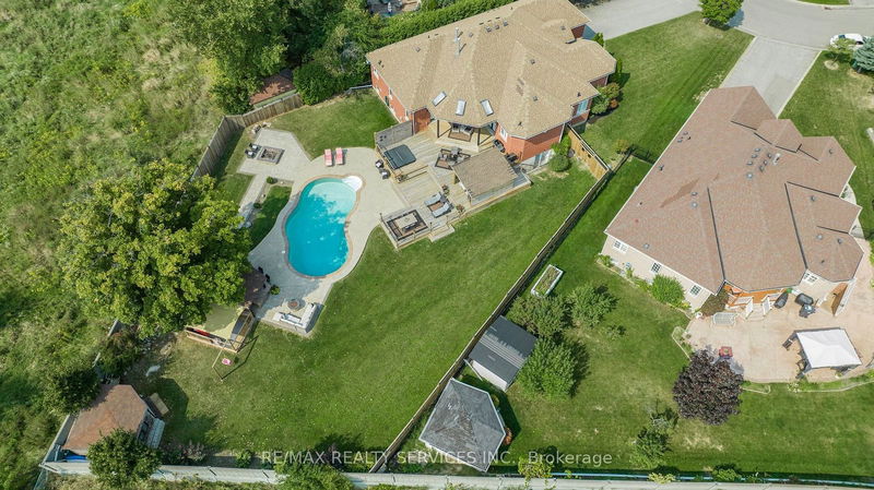 home for sale on 9 Garden Wood Avenue