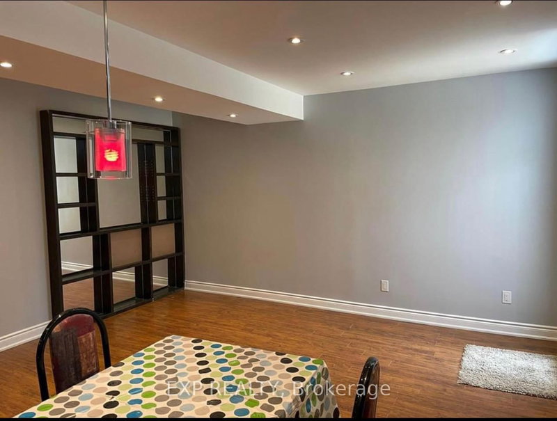 Lower - 3095 Tacc Dr, Mississauga, L5M 0A9 | Image 3