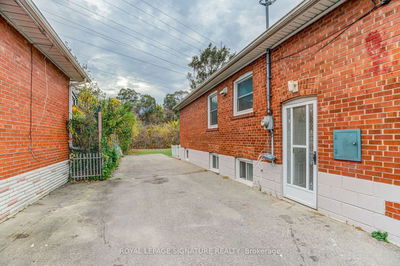 6 Bonnyview Dr, Toronto - Stonegate-Queensway image-0-3