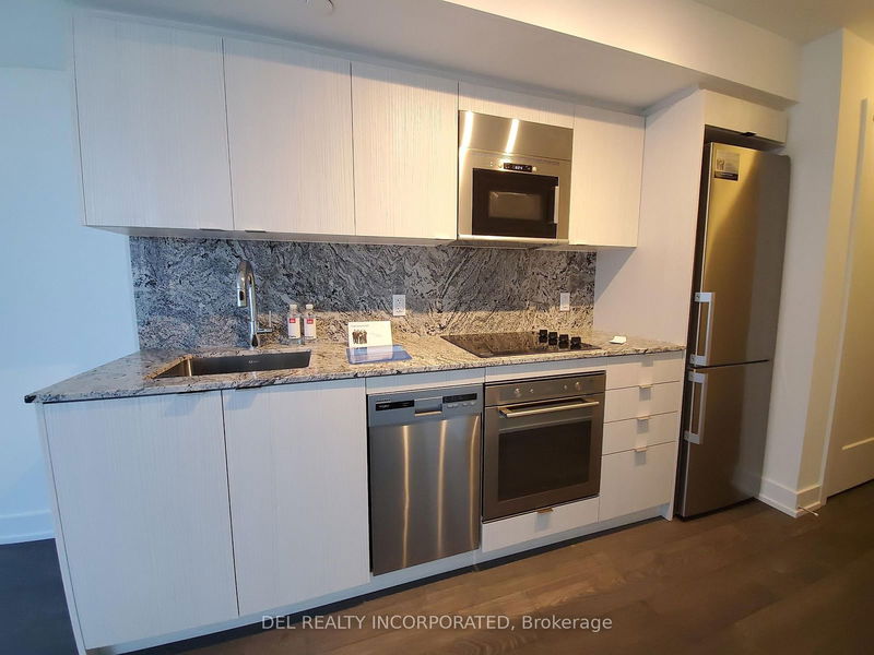 home for lease on 331-5 Mabelle Avenue