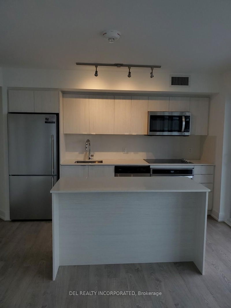 home for lease on 429-5 Mabelle Avenue