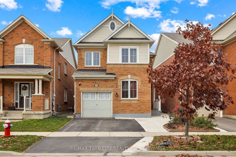 home for lease on 78 Enford Crescent
