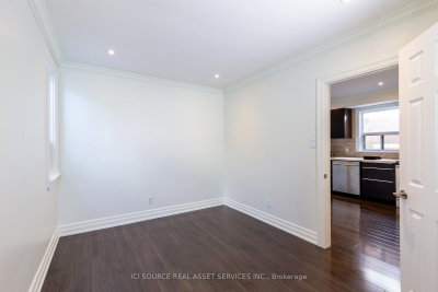 Unit B — 253 Lakeshore Road E — photo 2