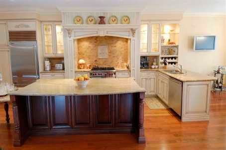 115 St Lawrence Dr, Mississauga, L5G4V2 | Image 2