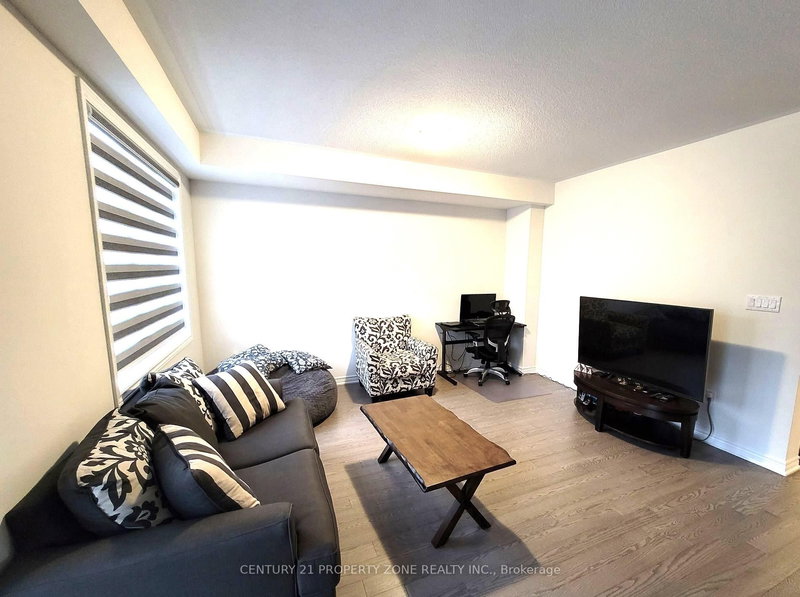 Upper - 41 Hashmi Pl, Brampton, L6Y 6J9 | Image 2