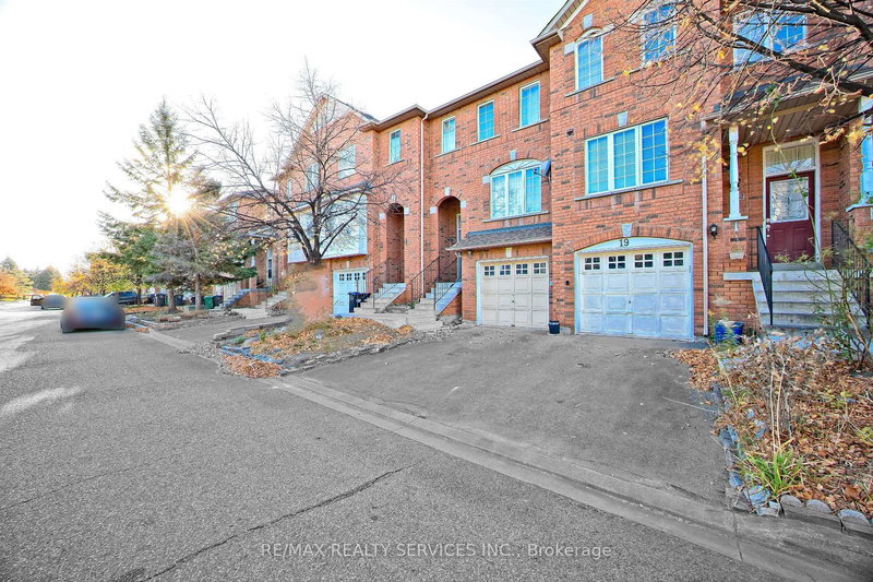 21 - 170 Havelock Dr, Brampton, L6W 4T3 | Image 2