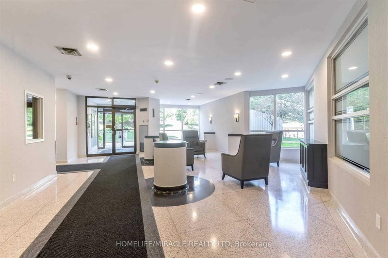 902 - 12 Laurelcrest St, Brampton, L6S 5Y4 | Image 2