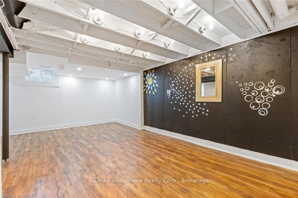 Listing Image 30