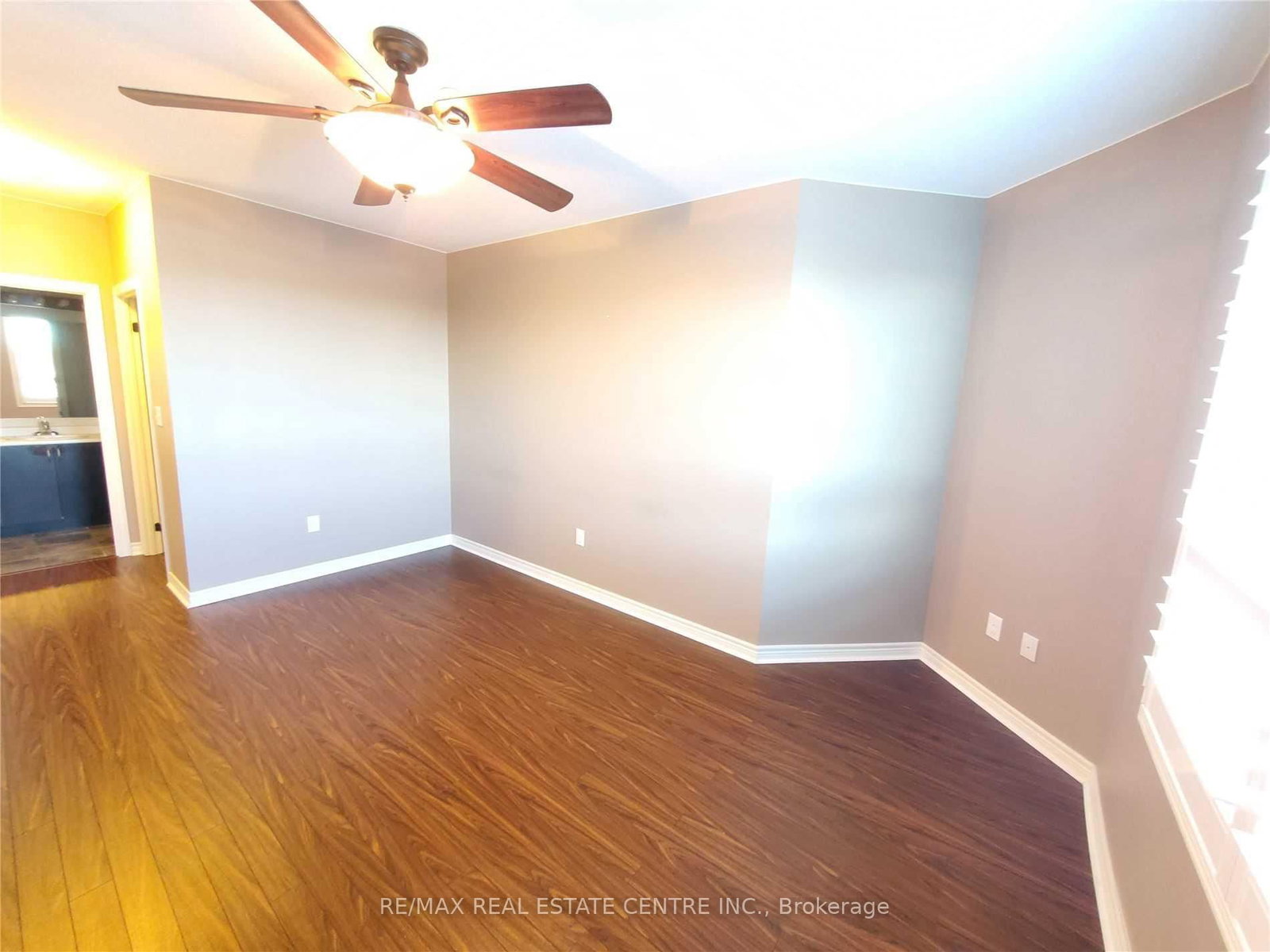 383 Main Street E, Unit 315 - Photo 13