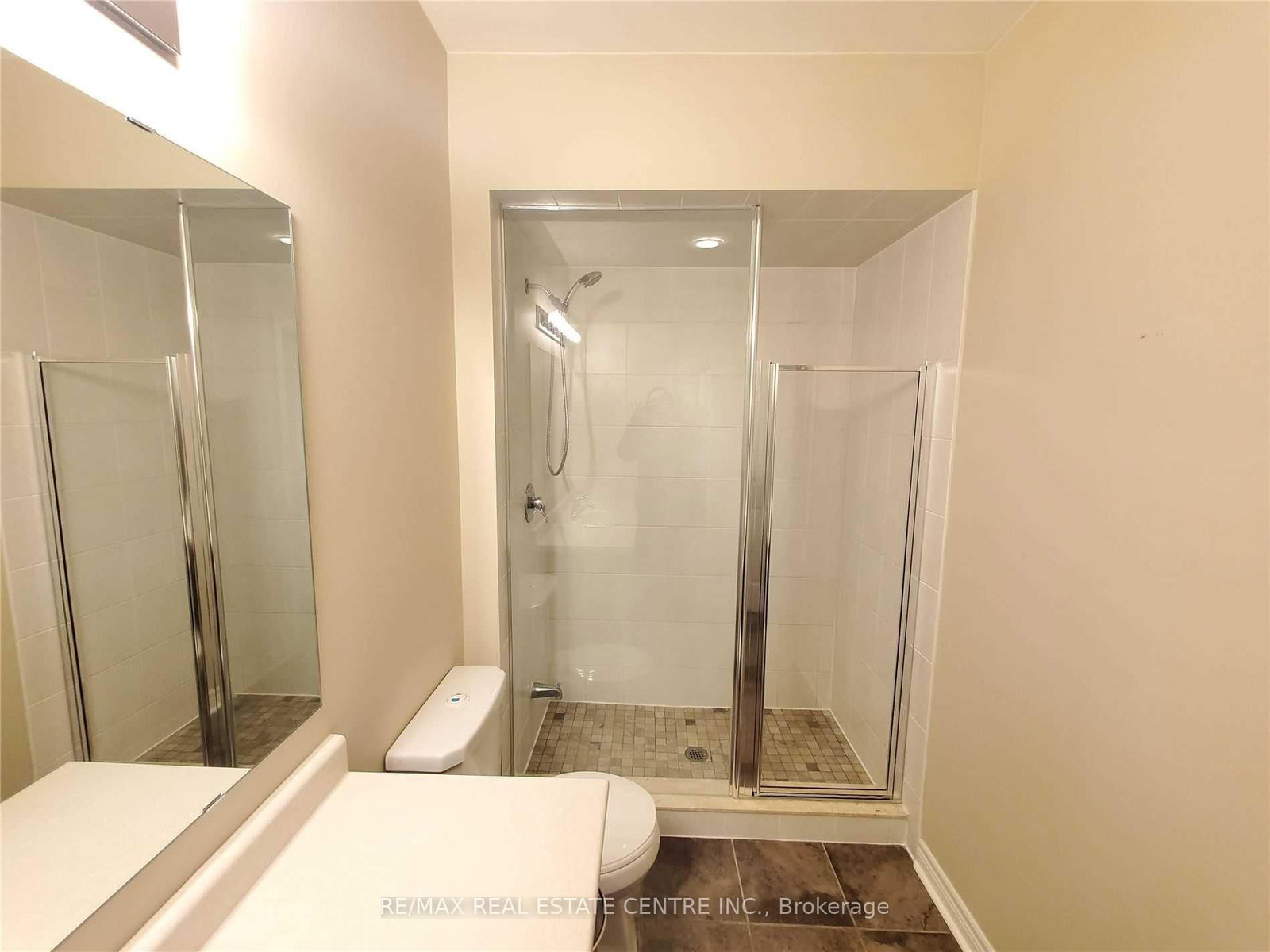 383 Main Street E, Unit 315 - Photo 15