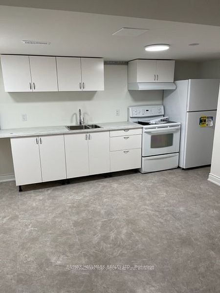 home for lease on Lower-63 Lockerbie Avenue