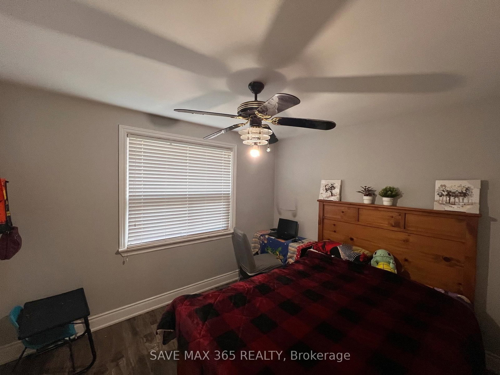 Listing Image 20
