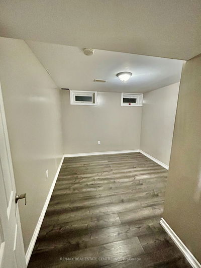 25 Irene Cres, Brampton - Fletcher's Meadow image-0-4