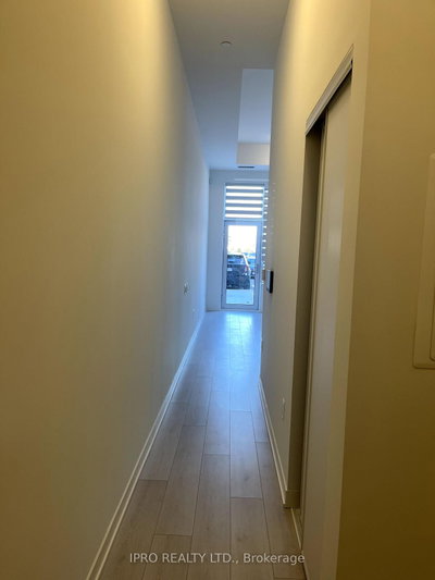 Unit 131 — 395 Dundas Street W — photo 3