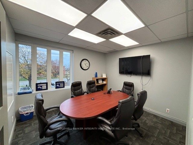 200 - 406 North Service Rd E, Oakville, L6H 5R2 | Image 3