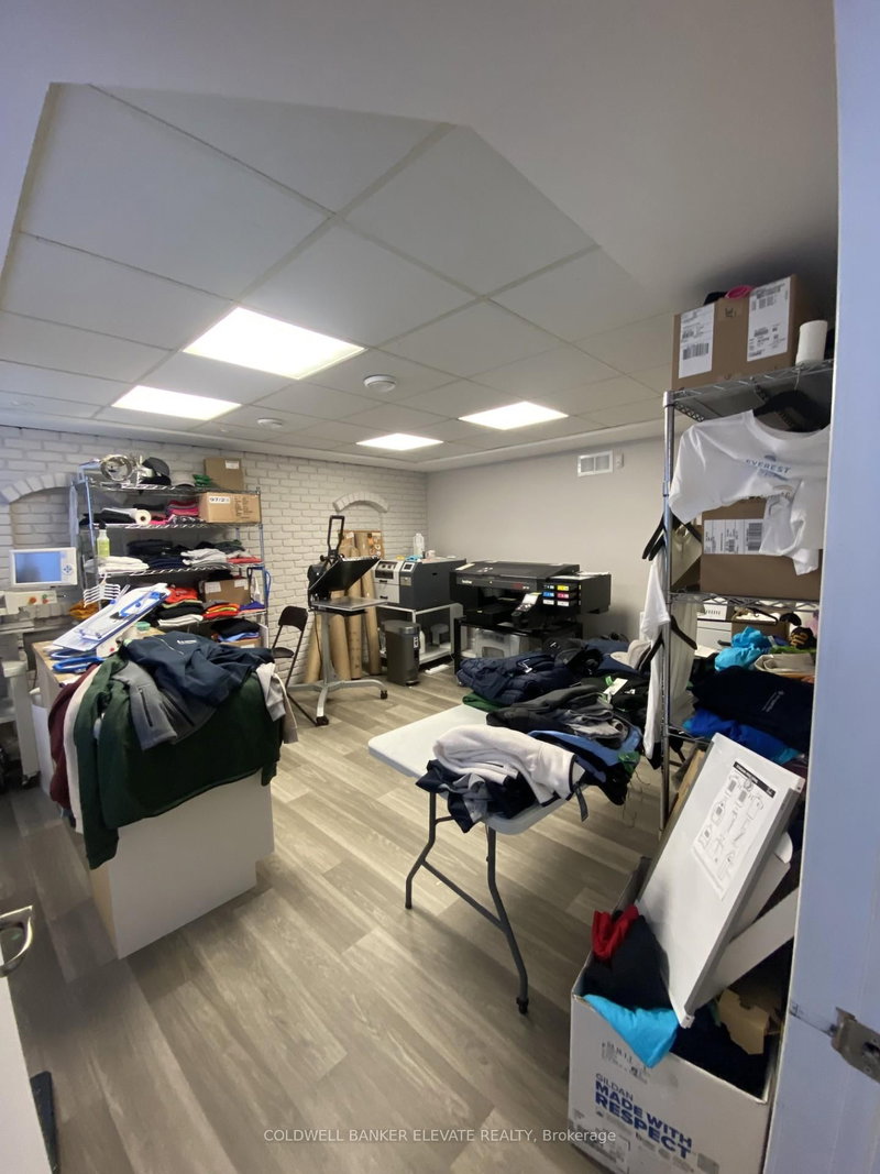 LL3 - 115 Main St S, Halton Hills, L7G 3H5 | Image 2