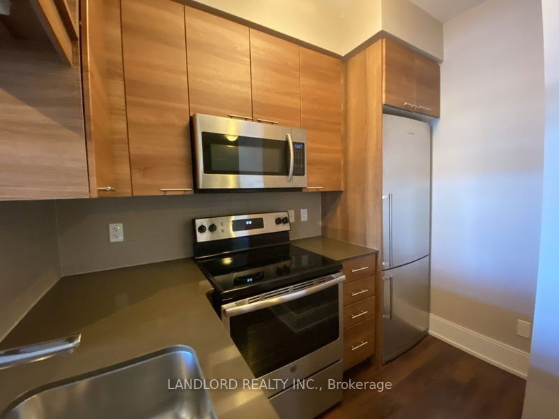 home for lease on 2603-15 Viking Lane