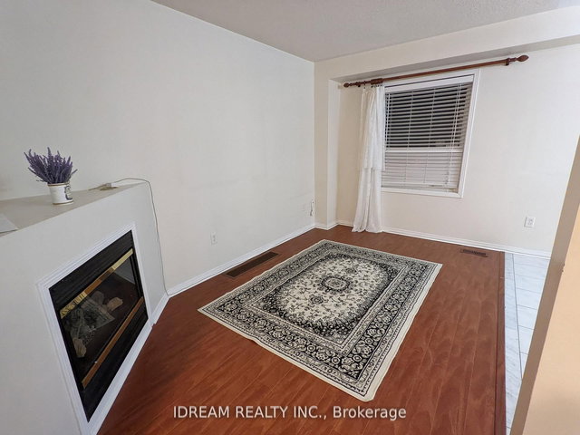 Upper - 3 Bearwood Street