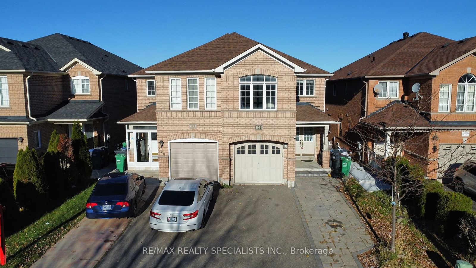 Building at 121 TILLER Trail, Brampton, Fletcher's Creek Village