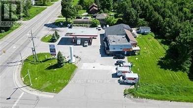 Building in 1521 Charleston Side Road