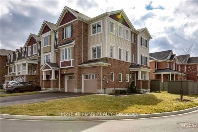 49 Bannister Crescent