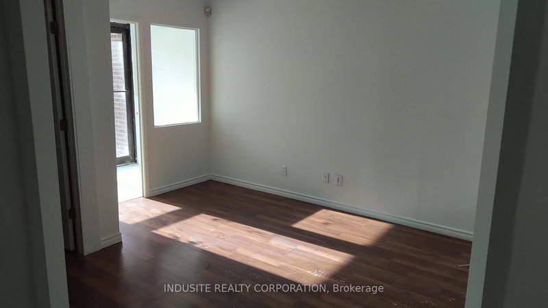 2374 Dunwin Dr, Mississauga, L5L 1J9 | Image 2