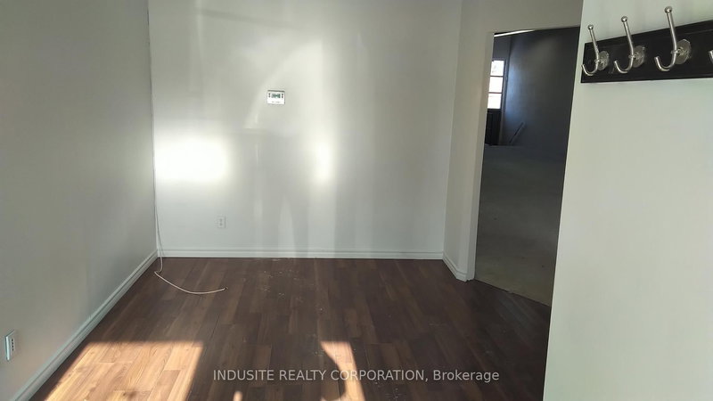 2374 Dunwin Dr, Mississauga, L5L 1J9 | Image 3