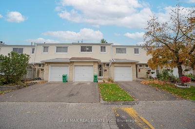 Townhouse sold at 31-400 Mississauga Valley Boulevard, Mississauga, Mississauga Valleys, L5A 3N6 - MLS: W10427311