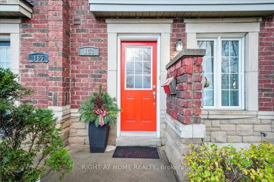 163 Torbarrie Rd, Toronto - Downsview-Roding-CFB image-0-2