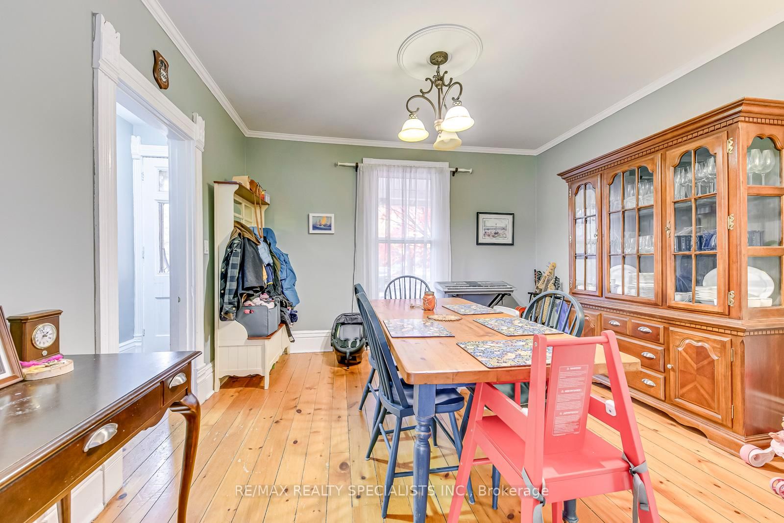 Listing Image 3