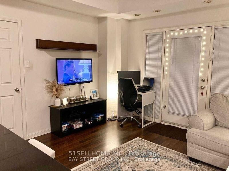 16 - 2891 Rio Crt, Mississauga, L5M 0S4 | Image 3